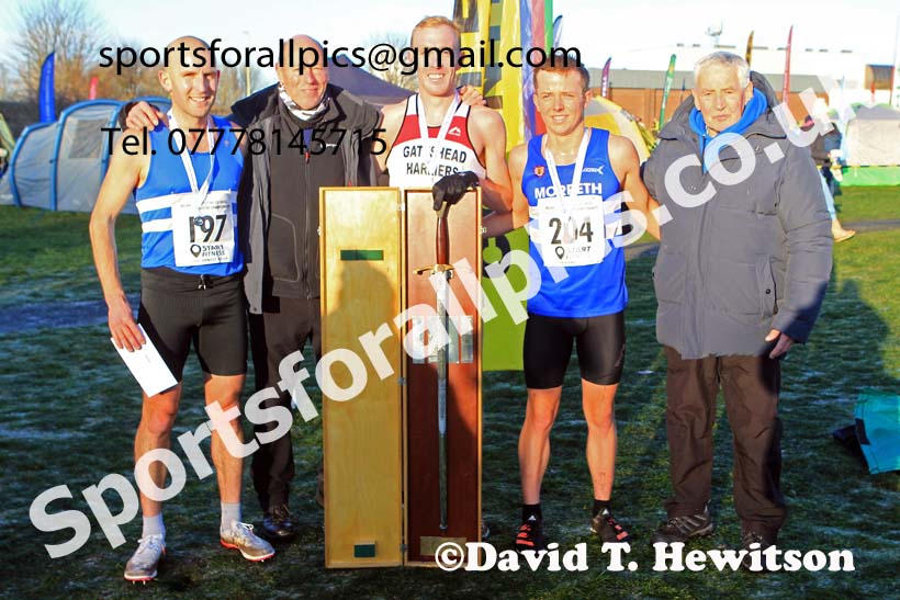Senior mens 2022 North Eastern Cross Country Champs., Temple Park, South Shields.  Photo: David T. Hewitson/Sports for All Pics